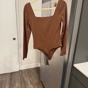 Babaton Chocolate Squareneck Bodysuit